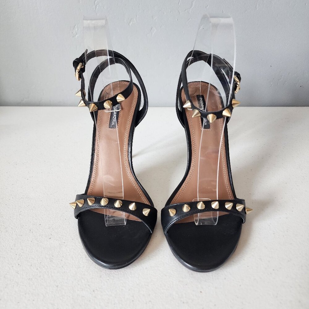 BCBGMaxAzria Sandals "NEW" - Picture 2 of 16